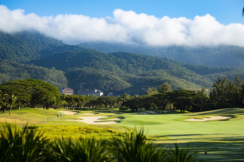 Sanya Yalong Bay